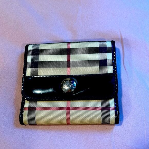 Burberry NovaCheck Wallet Excellent condition - Picture 1 of 9